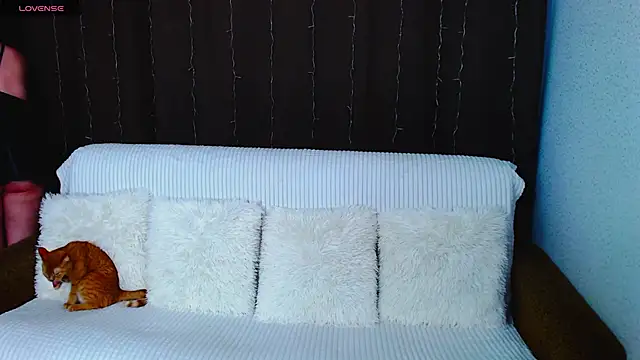 JessRosen online show from December 6, 8:05 am