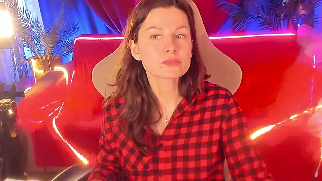 April o Nill online show from March 8, 10:08 am