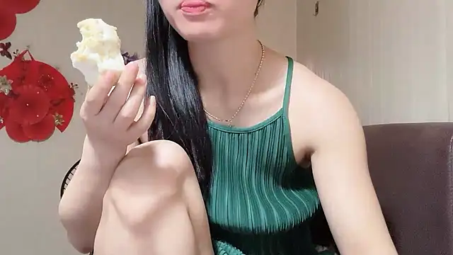LinhChi 9x online show from May 2, 1:21 am