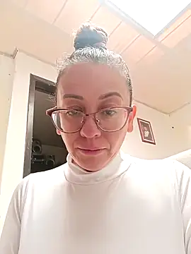 miss hanna07 online show from February 2, 5:11 pm