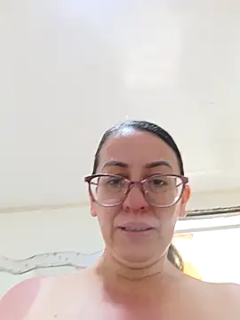 Snapshot of miss_hanna07 chatting on May 4, 6:37 pm miss hanna07 online show from May 4, 6:37 pm