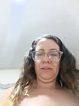 Snapshot of miss_hanna07 chatting on May 15, 9:27 am miss hanna07 online show from May 15, 9:27 am