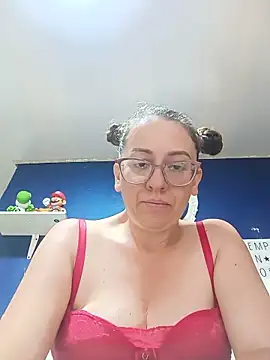 Snapshot of miss_hanna07 chatting on May 19, 10:27 pm miss hanna07 online show from May 19, 10:27 pm
