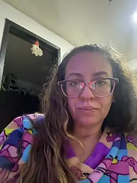 Snapshot of miss_hanna07 chatting on May 27, 2:08 am miss hanna07 online show from May 27, 2:08 am