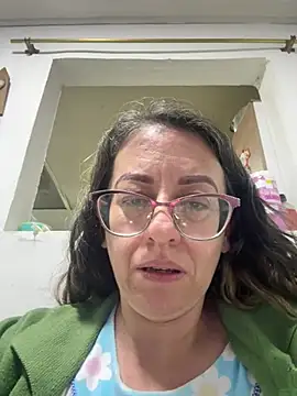 Snapshot of miss_hanna07 chatting on June 24, 1:15 am miss hanna07 online show from June 24, 1:15 am