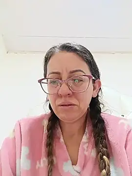 Snapshot of miss_hanna07 chatting on July 18, 2:43 pm miss hanna07 online show from July 18, 2:43 pm