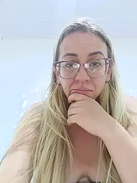 Snapshot of miss_hanna07 chatting on July 23, 1:58 am miss hanna07 online show from July 23, 1:58 am