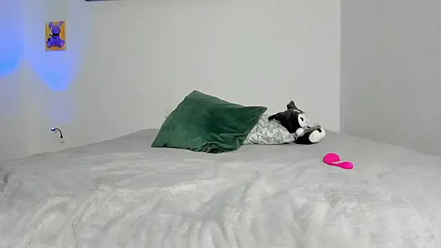 Snapshot of megan_dolly777 chatting on January 10, 8:29 am megan dolly777 online show from January 10, 8:29 am