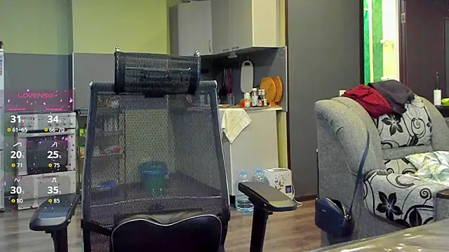 Snapshot of 1lindsey1 chatting on November 14, 12:15 pm 1lindsey1 online show from November 14, 12:15 pm