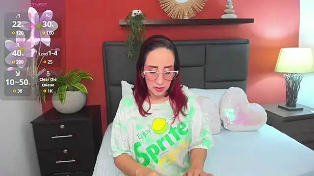 Snapshot of jadde13_ chatting on December 7, 2:31 am jadde13 online show from December 7, 2:31 am