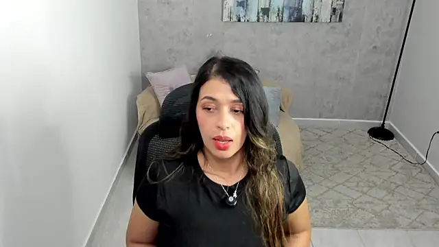 gia watsonn online show from June 20, 6:22 pm