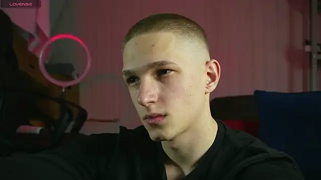 dustyn fox online show from February 9, 4:50 pm