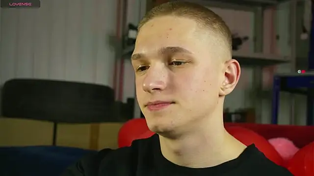 dustyn fox online show from February 12, 5:37 pm