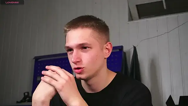 dustyn fox online show from October 30, 3:35 pm