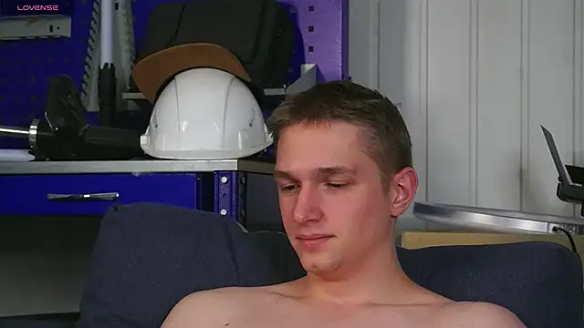 dustyn fox online show from January 16, 6:01 pm