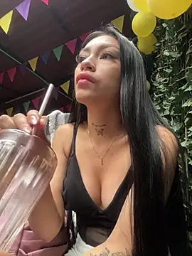 Effy Bonny online show from March 14, 1:37 am