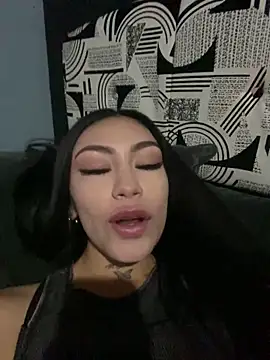 Effy Bonny online show from March 19, 8:00 pm