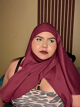 Snapshot of _Shara_Handal_ chatting on May 9, 8:30 am Shara Handal online show from May 9, 8:30 am