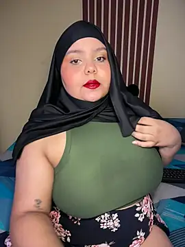 Snapshot of _Shara_Handal_ chatting on June 7, 9:02 am Shara Handal online show from June 7, 9:02 am