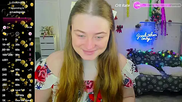 Snapshot of Demure_Smile chatting on December 11, 4:18 am Demure Smile online show from December 11, 4:18 am