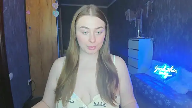 Snapshot of Demure_Smile chatting on February 26, 1:19 pm Demure Smile online show from February 26, 1:19 pm