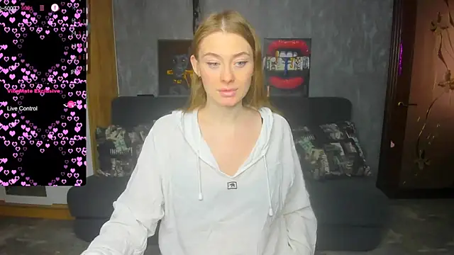 Demure Smile online show from March 4, 12:44 pm