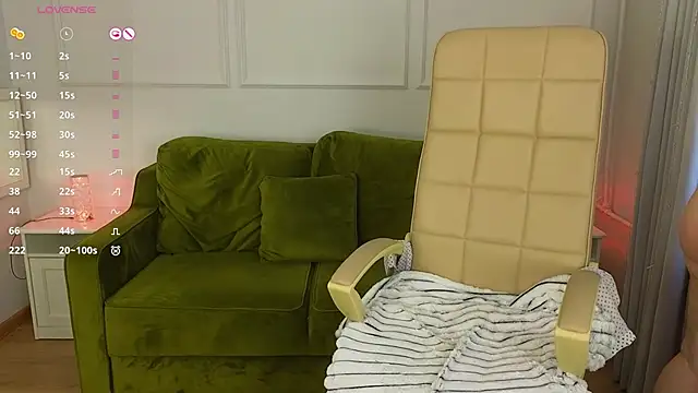 Snapshot of GeorginiaGrimes chatting on February 23, 1:42 pm GeorginiaGrimes online show from February 23, 1:42 pm