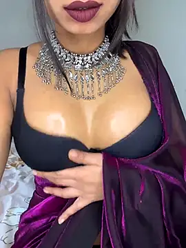 Snapshot of Hot-sexy222 chatting on December 3, 7:43 am Hot-sexy222 online show from December 3, 7:43 am