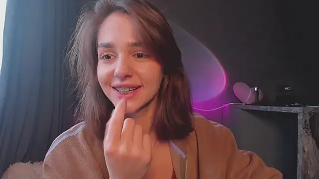 JudyAngil online show from October 15, 6:02 am