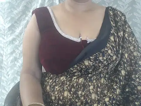 cute-priy online show from July 10, 5:34 am