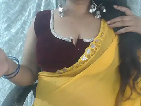 cute-priy online show from July 20, 5:00 am