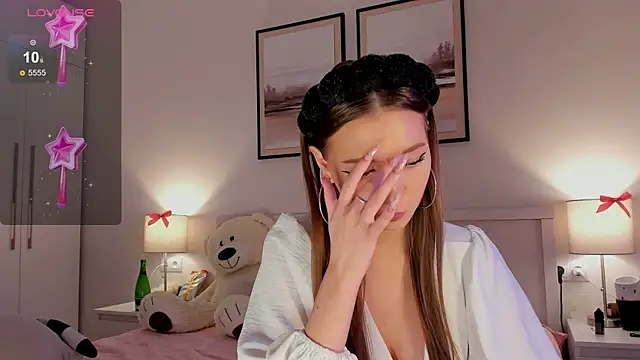 diana nier online show from November 28, 6:10 pm