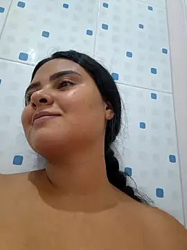 sexy-latin10 online show from October 28, 9:39 pm