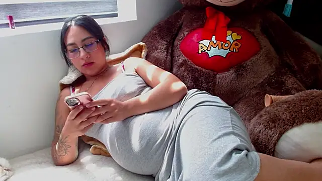 mistress aryya online show from February 12, 6:30 pm