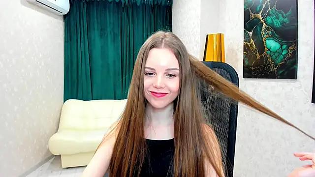 Snapshot of MileyWings chatting on January 19, 2:38 pm MileyWings online show from January 19, 2:38 pm