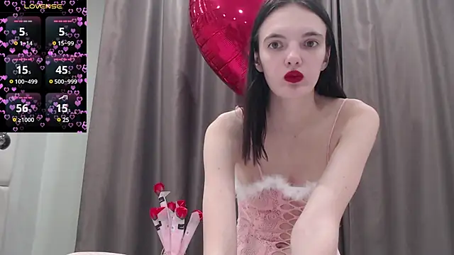 Snapshot of Lia__meow chatting on February 15, 4:47 am Lia meow online show from February 15, 4:47 am