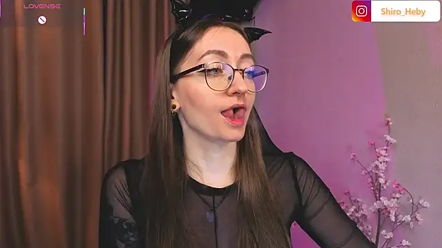 ShiroHeby online show from November 6, 12:50 pm