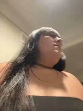 ThicBunz online show from February 26, 11:26 pm