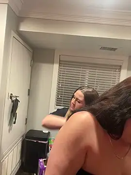 ThicBunz online show from March 23, 12:36 am