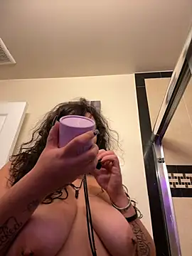 ThicBunz online show from September 25, 12:53 pm