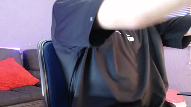 Snapshot of Andy_bapho chatting on November 25, 2:39 pm Andy bapho online show from November 25, 2:39 pm