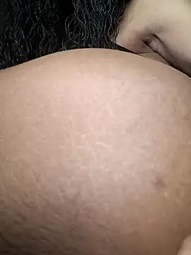 Snapshot of MILFCandy chatting on February 27, 11:26 pm MILFCandy online show from February 27, 11:26 pm