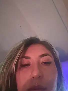 Snapshot of Khalyk_G chatting on November 2, 12:02 am Khalyk G online show from November 2, 12:02 am