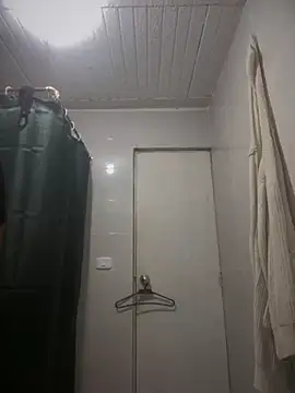 Snapshot of Khalyk_G chatting on November 15, 5:27 am Khalyk G online show from November 15, 5:27 am