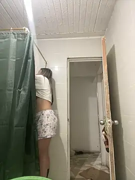 Snapshot of Khalyk_G chatting on December 18, 12:17 am Khalyk G online show from December 18, 12:17 am