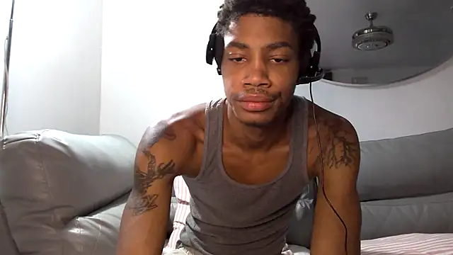 Skinnyblackman online show from October 13, 10:32 pm