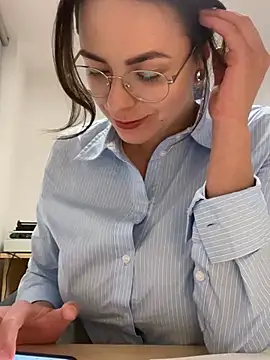 Snapshot of Alicia_Hot1 chatting on March 3, 6:22 pm Alicia Hot1 online show from March 3, 6:22 pm