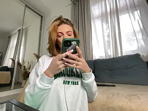 Kat kate online show from February 11, 12:48 pm