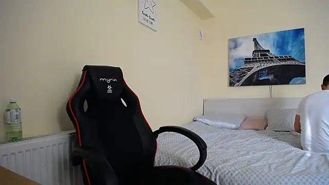 amydamarw online show from March 9, 1:37 pm