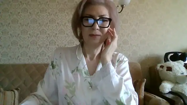 Elegant00Lady online show from May 29, 3:48 am